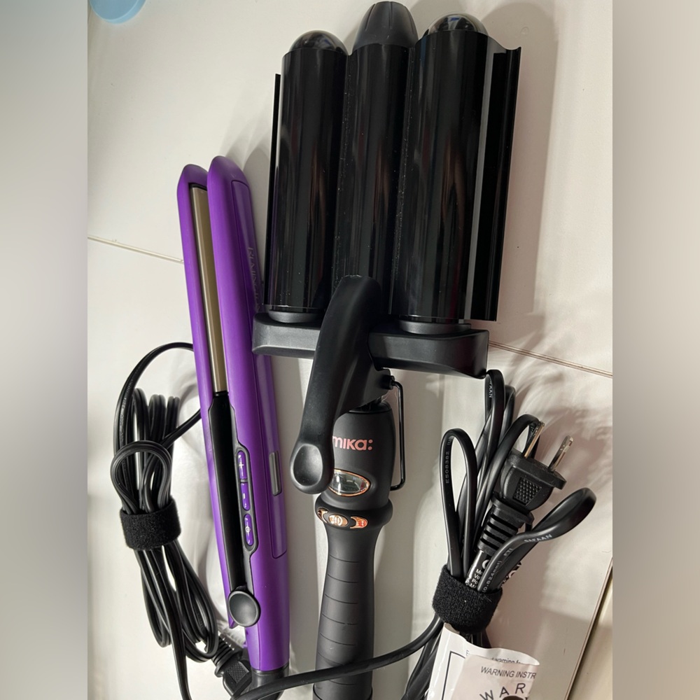 Amika High Tide Deep Wave Iron and Remington Flat Iron Bundle